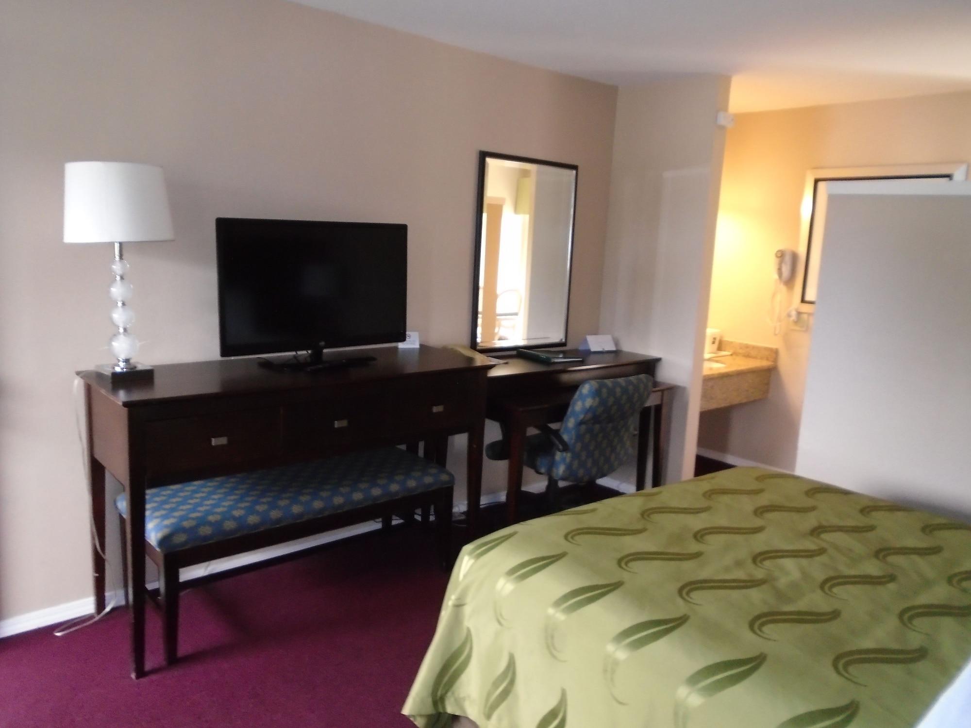 Scottish Fairway Inn Monterey Zewnętrze zdjęcie