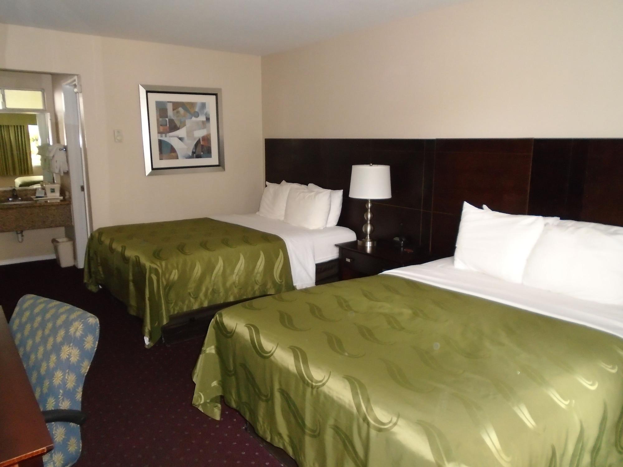 Scottish Fairway Inn Monterey Zewnętrze zdjęcie