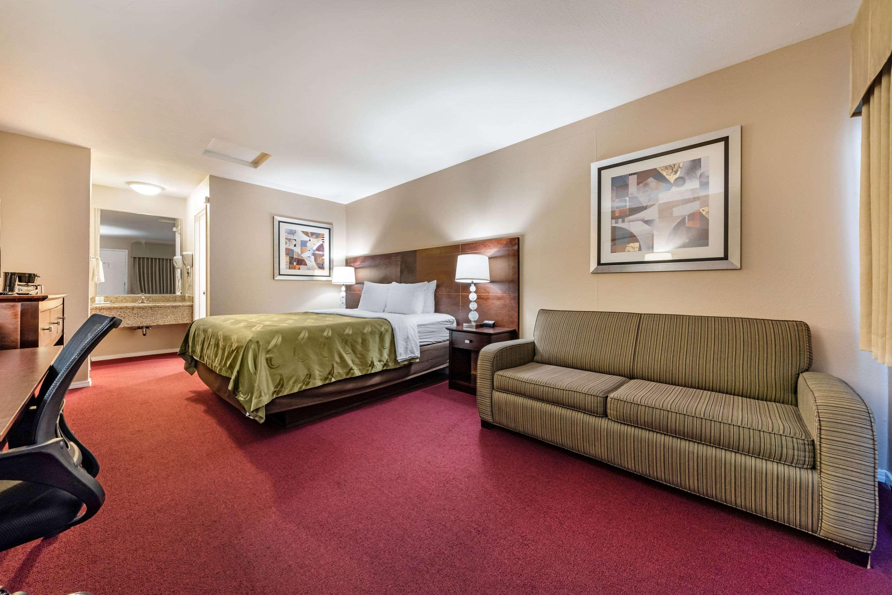 Scottish Fairway Inn Monterey Zewnętrze zdjęcie