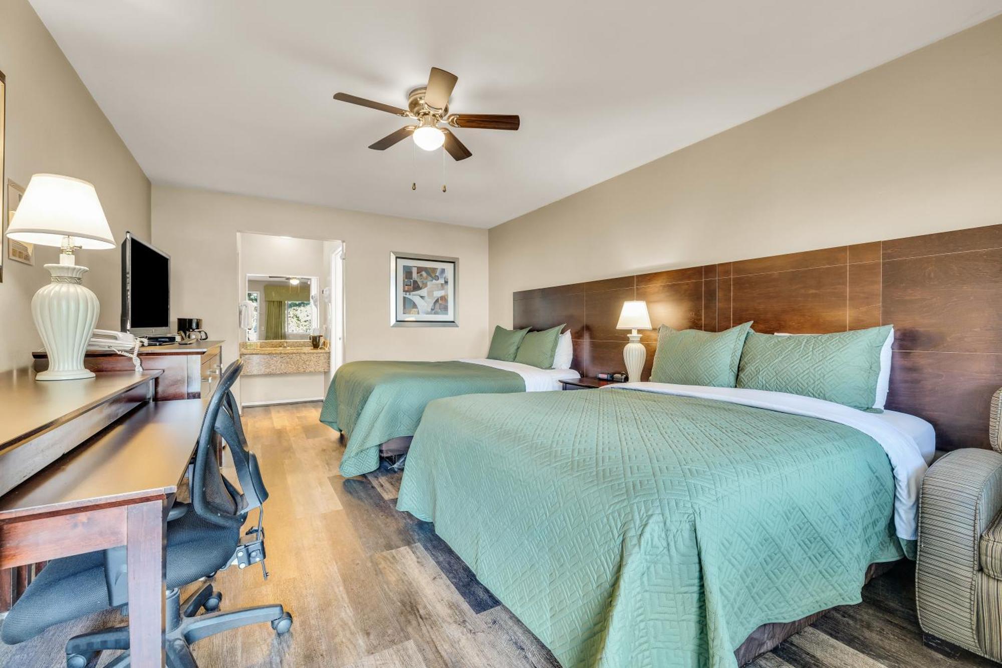 Scottish Fairway Inn Monterey Zewnętrze zdjęcie