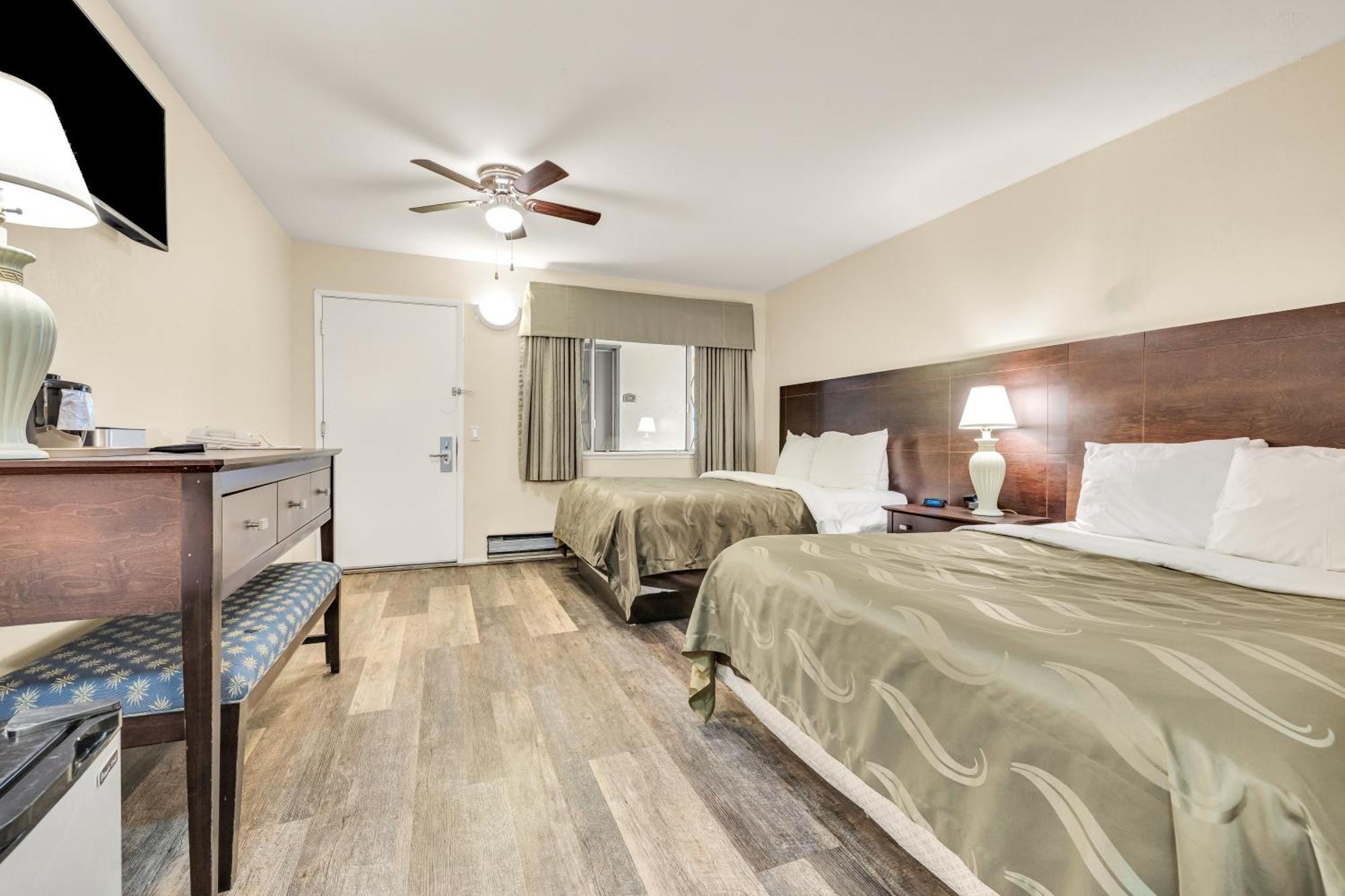 Scottish Fairway Inn Monterey Zewnętrze zdjęcie