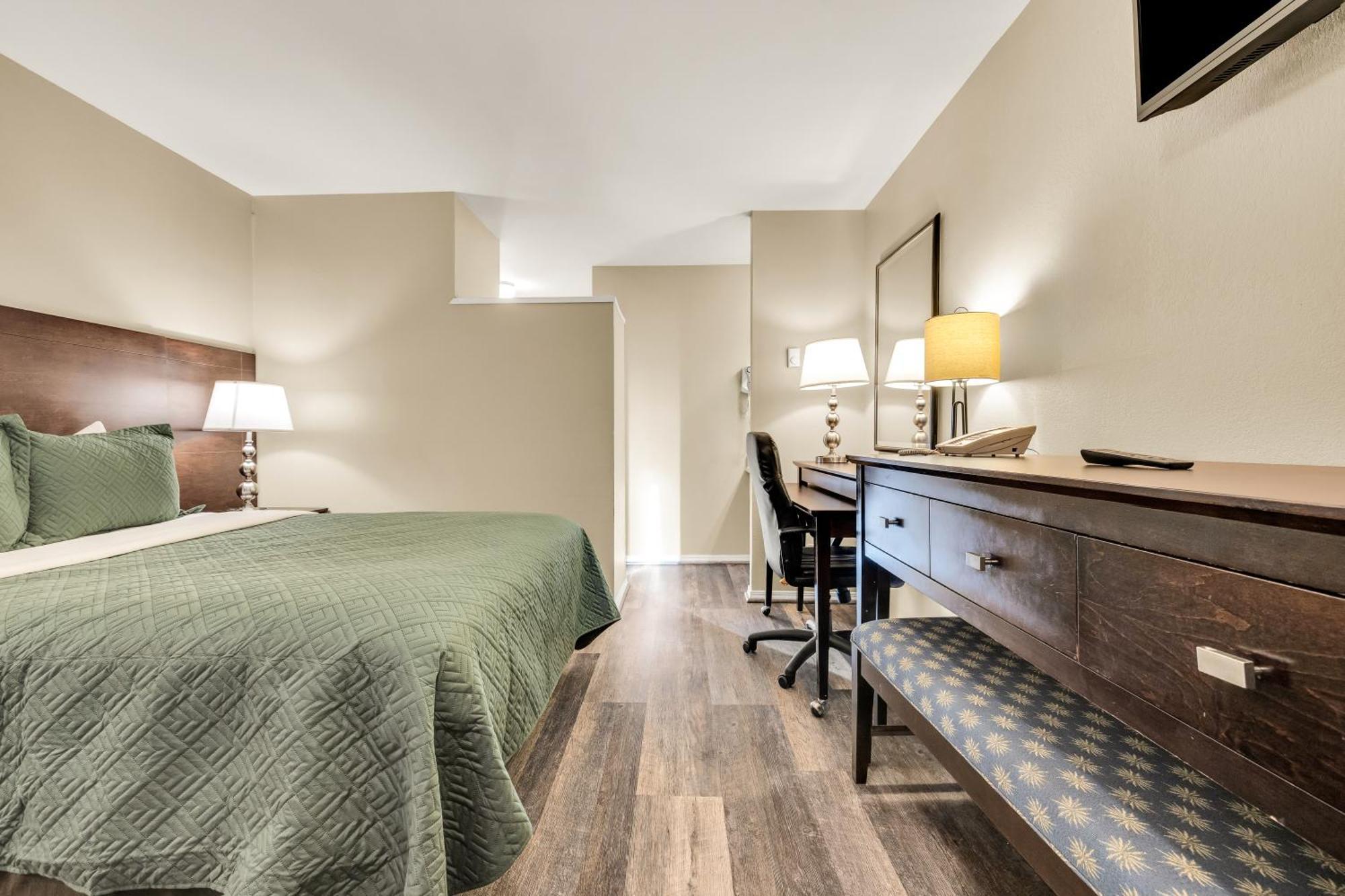 Scottish Fairway Inn Monterey Zewnętrze zdjęcie