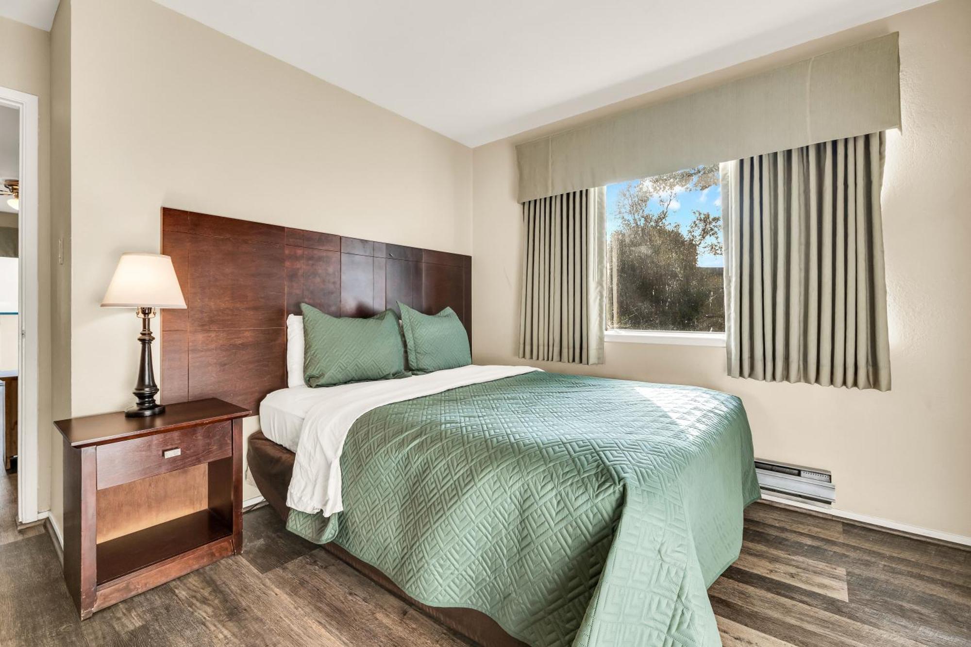 Scottish Fairway Inn Monterey Zewnętrze zdjęcie