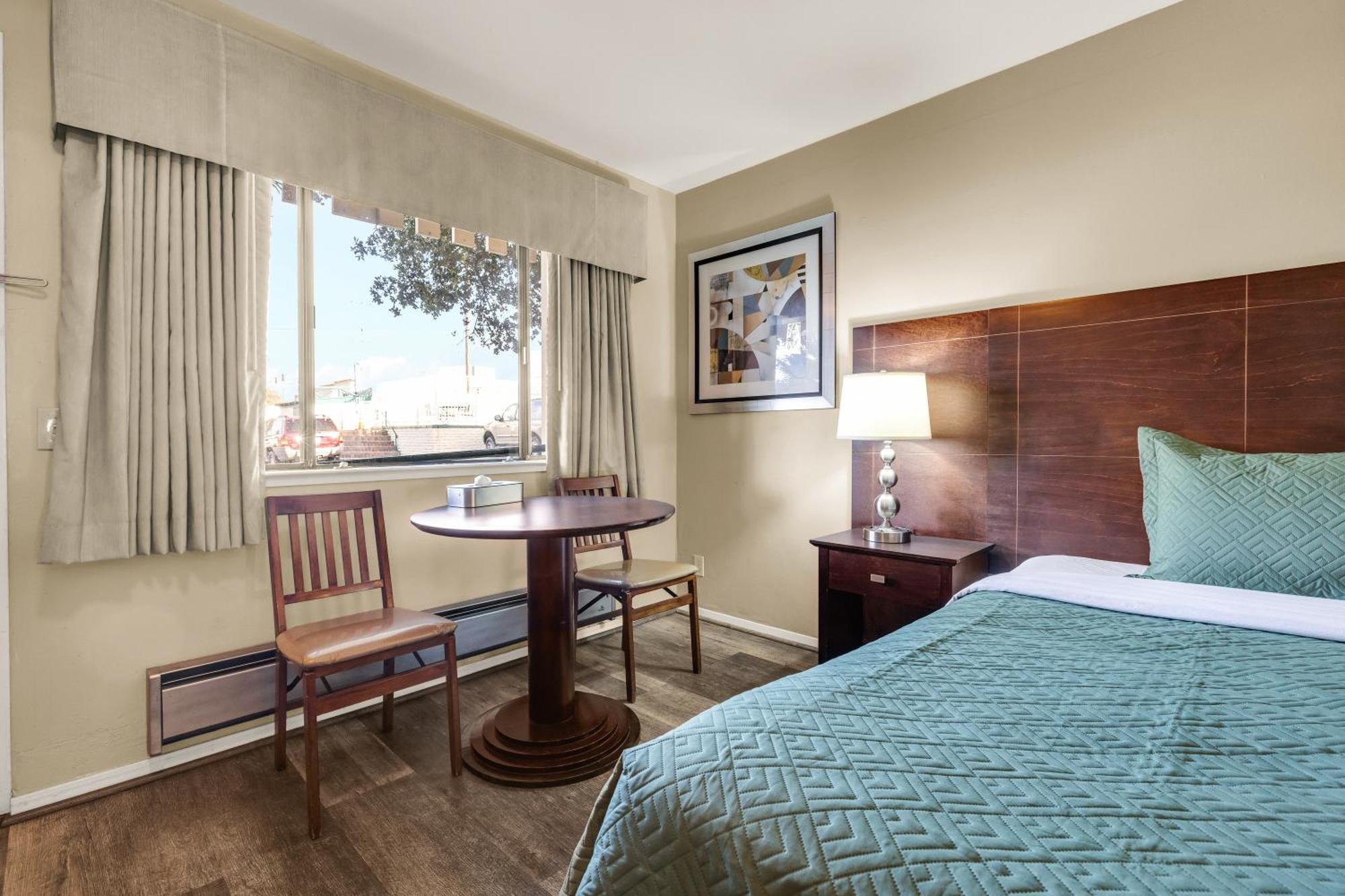 Scottish Fairway Inn Monterey Zewnętrze zdjęcie